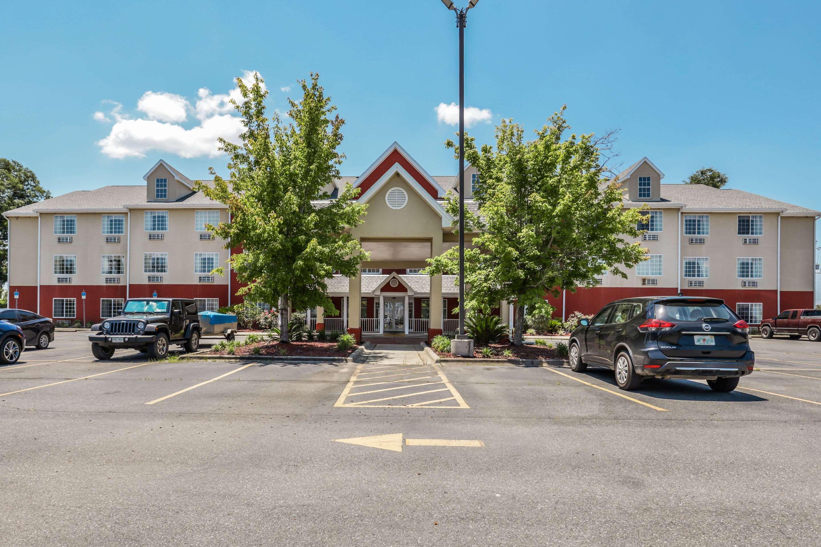 Econo Lodge Inn&Suites - Marianna Extérieur photo