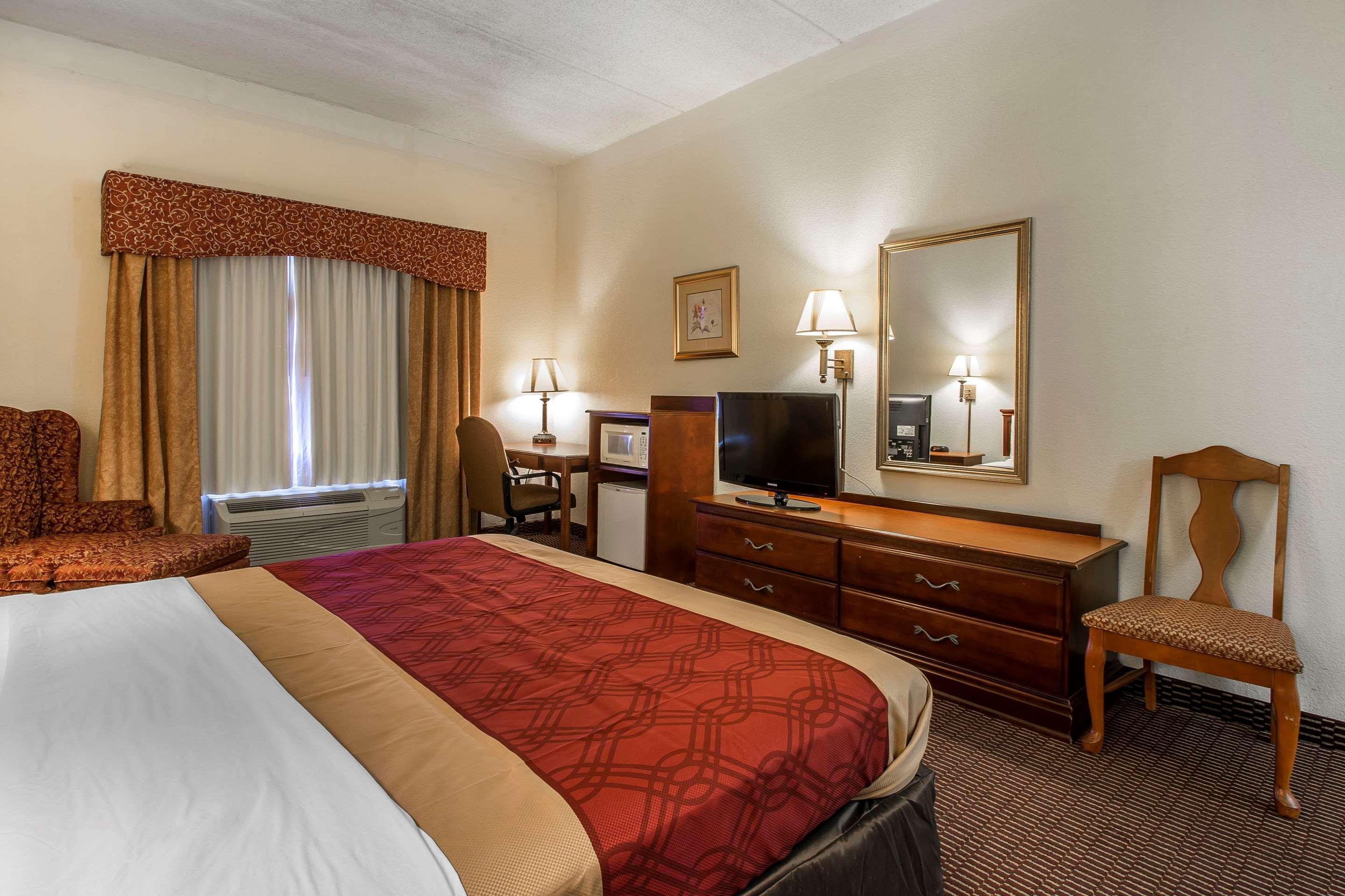 Econo Lodge Inn&Suites - Marianna Extérieur photo