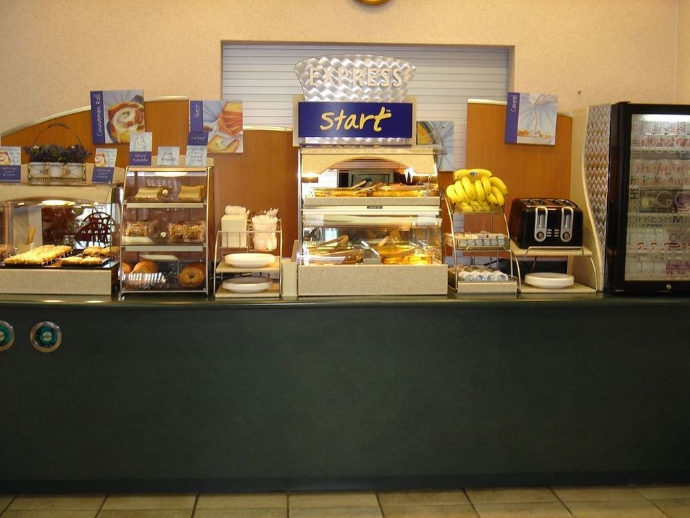 Econo Lodge Inn&Suites - Marianna Restaurant photo